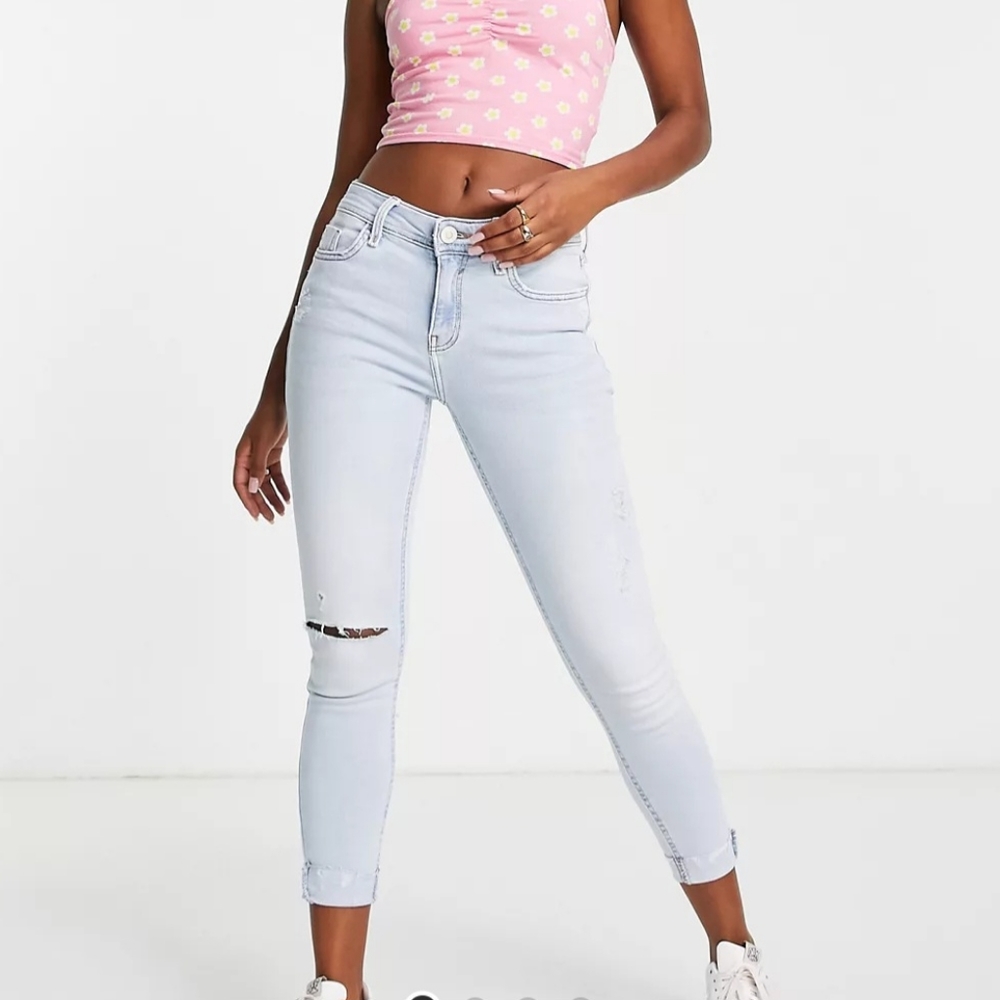 River Island High Ripped Knee Raw Turnup Skinny Jeans